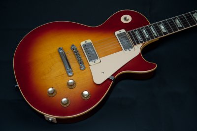 09-gibson-with-mini-humbuckers