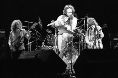 02-muzikus-pro-2020/fluteinrock/jethro-tull-02.jpg